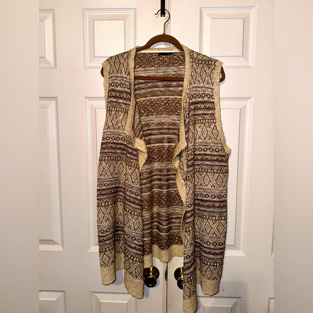SLEEVELESS LONG SWEATER VEST!! Gorgeous!! EXCELLENT CONDITION!!